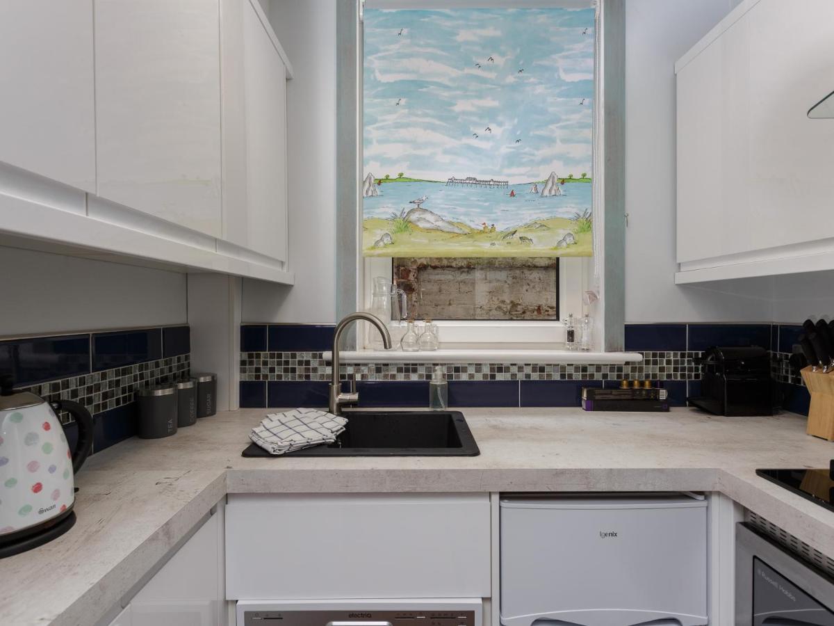 Stopover At Albany Garden Apartment With Great Outdoor Space Портсмът Екстериор снимка